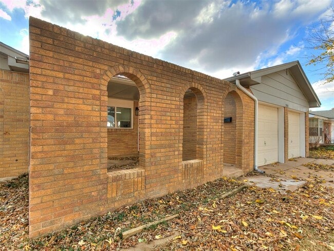 Photo - 2808 SW 88th St