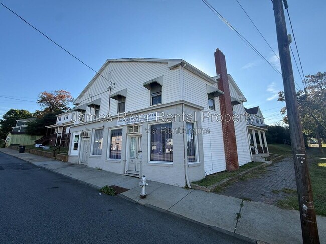 Building Photo - 912 Pierce St Unit 1