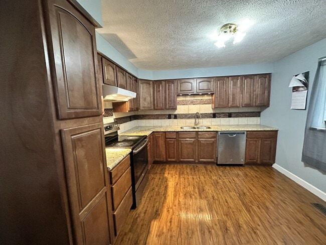 Photo - 3102 S Rebecca St