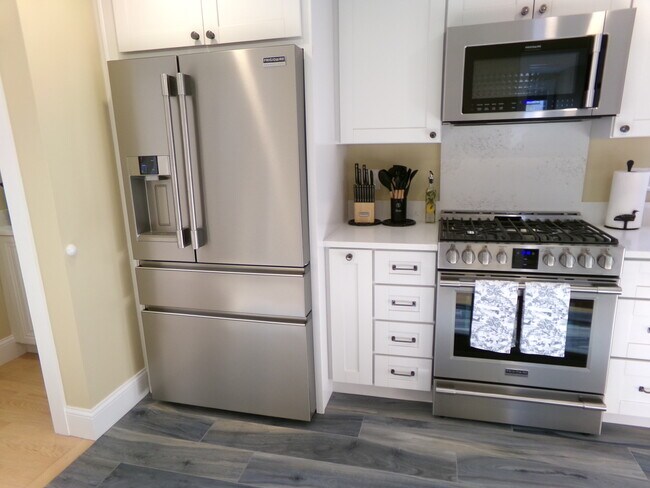 Photo - 8 Water St Unit 1