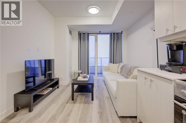 Photo - 15 Wellington St S Unité 2614