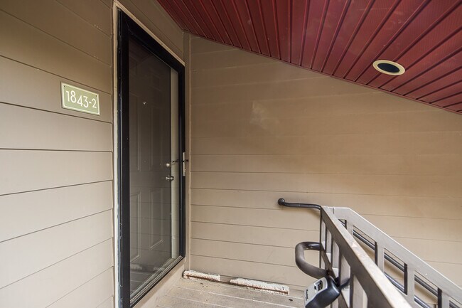 Photo - 1843 Fernspring Cove