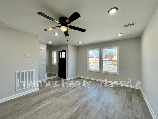 Photo - 146 N Trigg Ave
