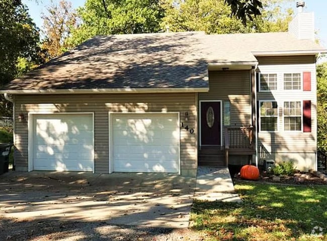 Building Photo - 140 SE 621 Rd Rental