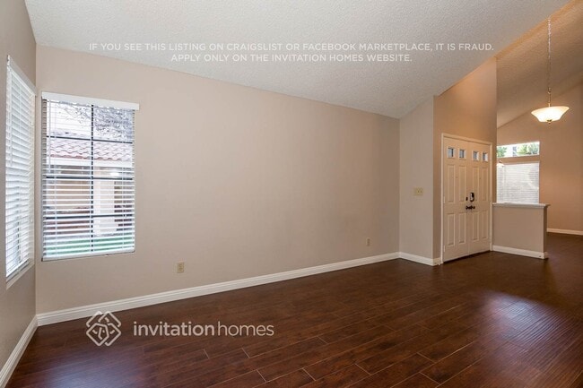Photo - 330 Hutchings Ln