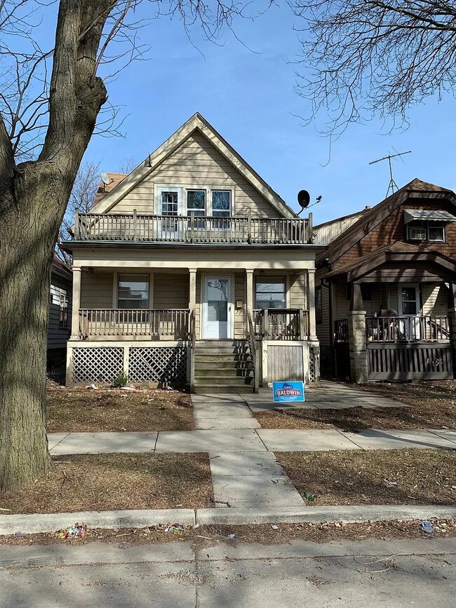 Building Photo - 2012-2012A S 36th St Unit 2012