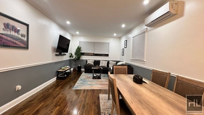 Photo - 629 E 83rd St Unit 1