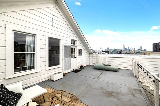 Photo - 235 Mississippi St Unit B