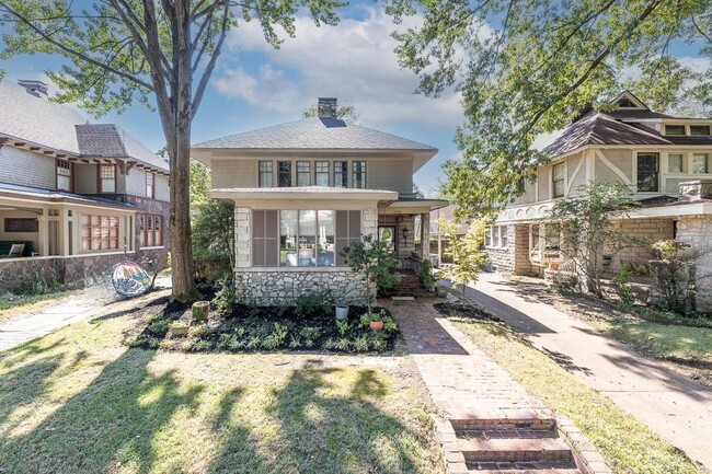 Photo - 1595 Vinton Ave Casa
