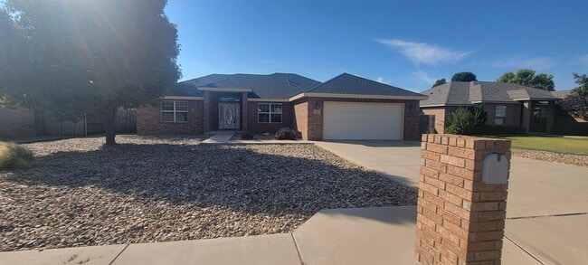 SPECTACULAR NEWER HOME, FIREPLACE, FORMAL ... - SPECTACULAR NEWER HOME, FIREPLACE, FORMAL ...