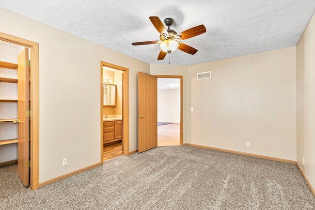 Photo - 5810 N 21st St Unit 5810