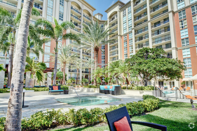 Building Photo - 550 Okeechobee Blvd Unit 621 Rental