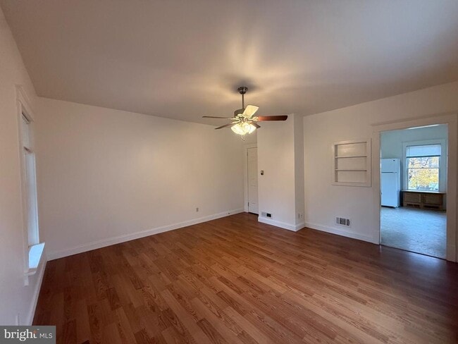 Photo - 1740 Arnold Ave