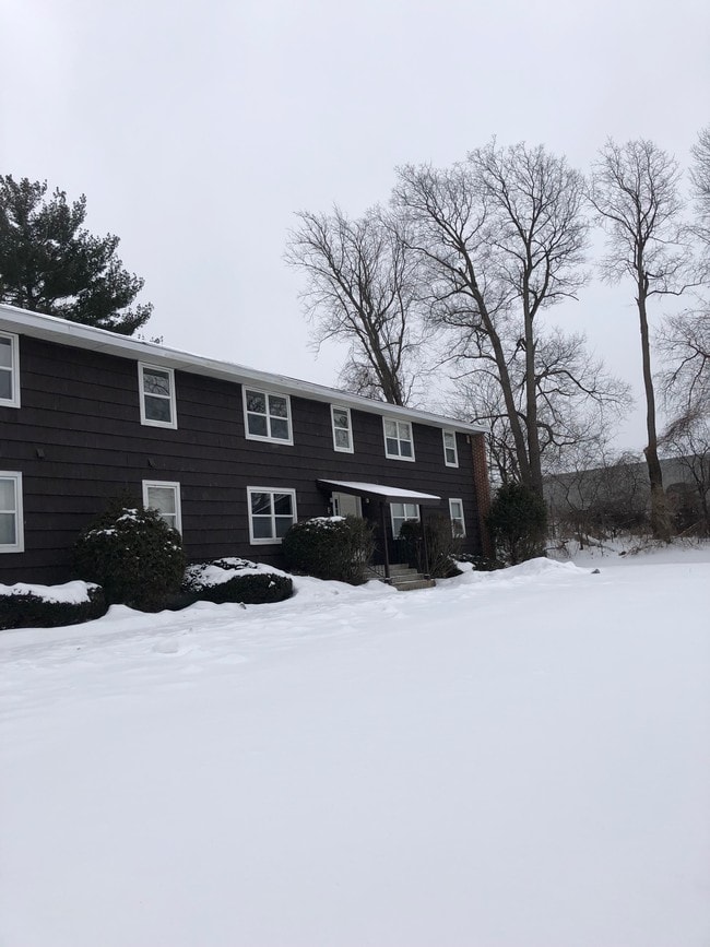 Photo - 6030 E Taft Rd Unit # E2