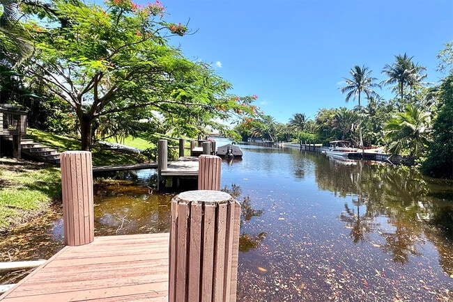 Photo - 521 Anchor Point