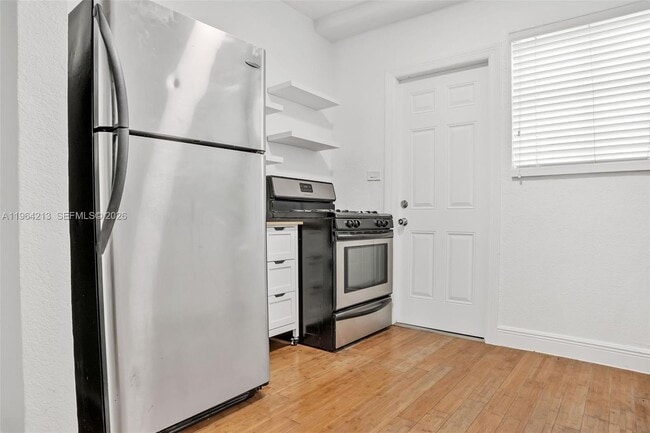 Photo - 7325 Carlyle Ave Unidad 8