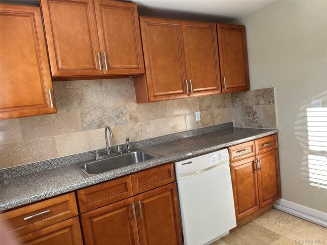 Photo - 753 S Walnut St