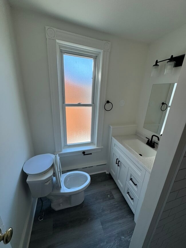 Photo - 126 College Ave