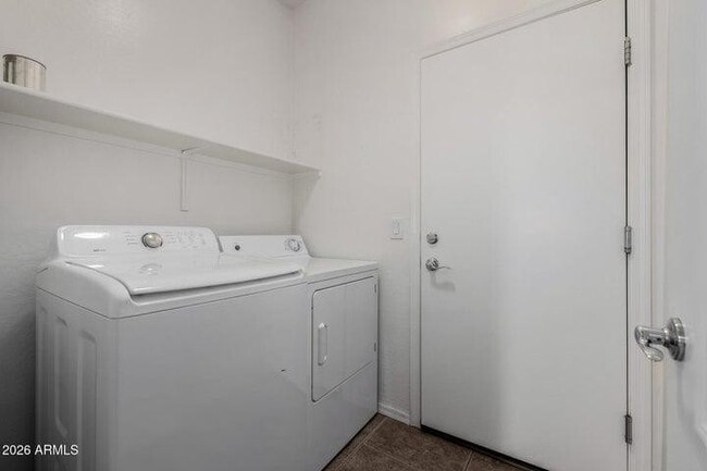 Photo - 2854 S Peel Dr