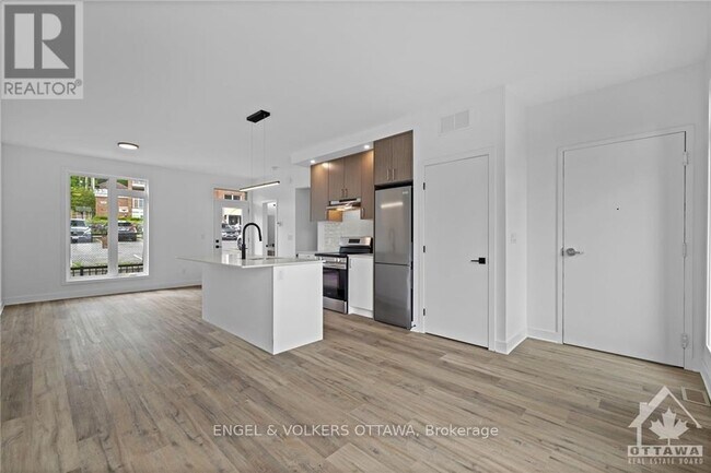 Photo - 1260 Marenger St