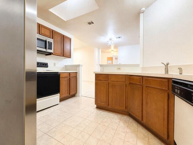 4605 High Pointe Dr