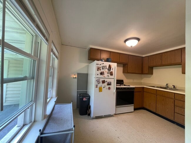 Photo - 148 Marston Ave