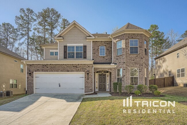 Photo - 355 Hillgrove Dr House