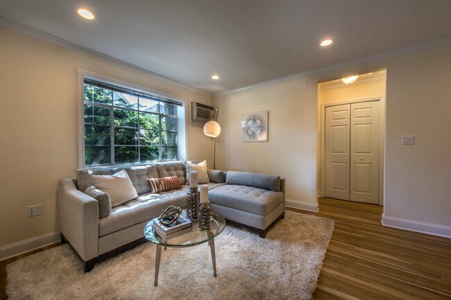 Photo - 54 Alton Pl Unidad 1