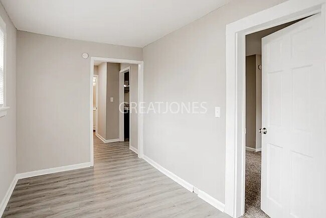 Photo - 2947 Tip Top Dr