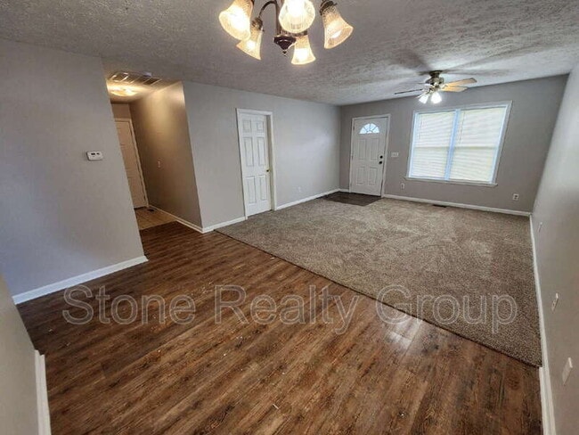 Photo - 4874 Pine Ridge Ct