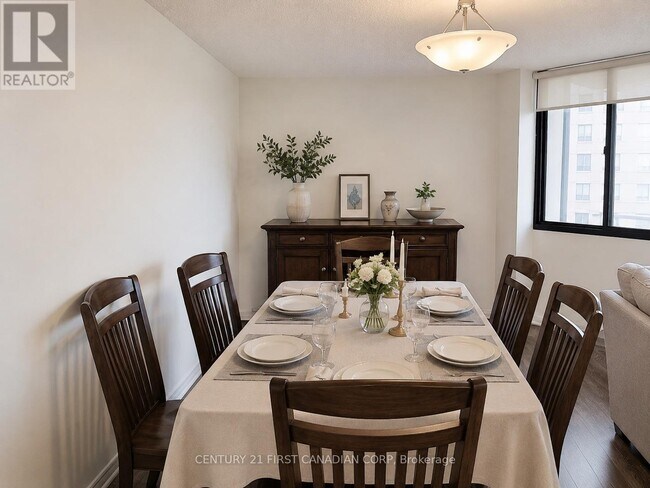 Photo - 363 Colborne St Unit 1901