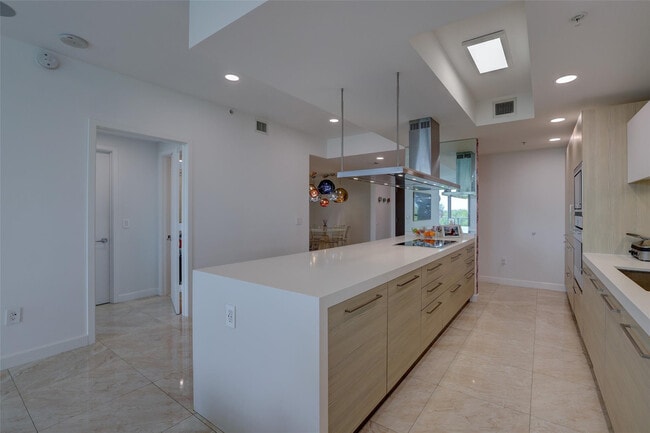 Photo - 17301 Biscayne Blvd Unit 406