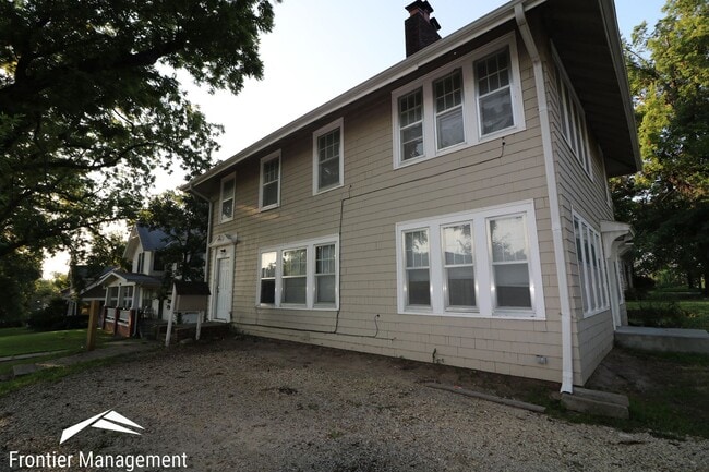 Photo - 1649 Fairchild Ave Unit 1
