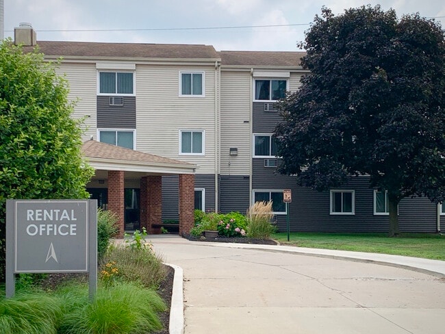 Photo - Creekwood Apartments