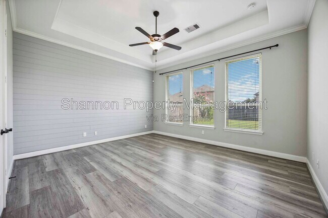 13318 Cameron Reach Dr