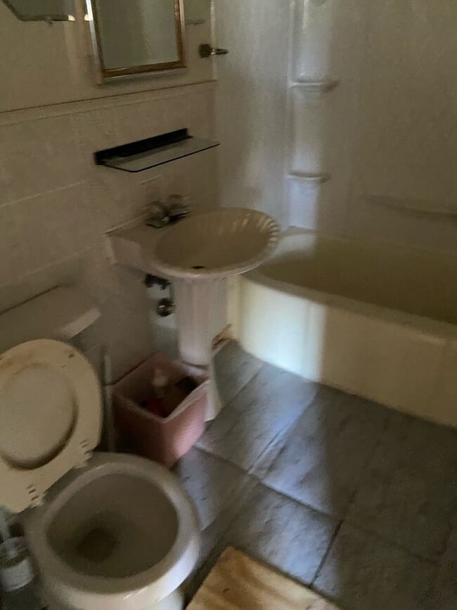 Photo - Lease to Purchase! Make Ready Home!