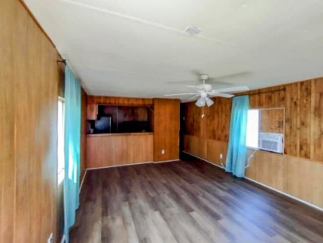 115 Private Rd 3376G