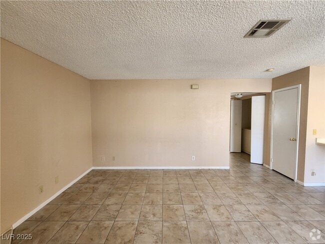 Building Photo - 1412 Oak Rock Dr Unit 102 Rental