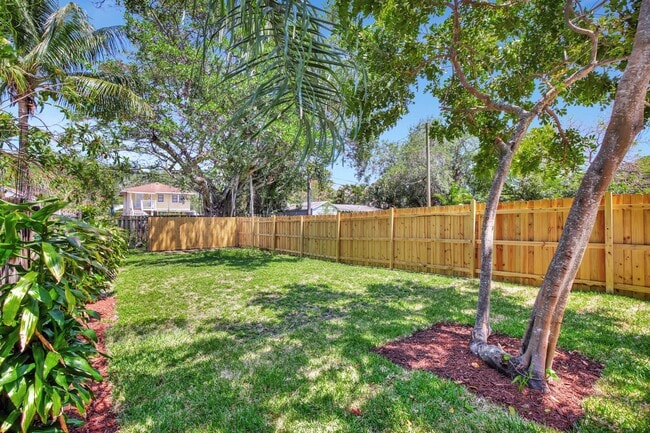 Photo - 620 SW 7th Ave