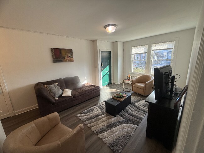 Photo - 441 Manor Pl NW Unit Apt 2