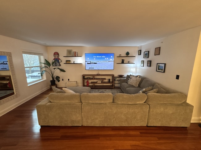 Photo - 1550 N Warren Ave Unidad 103