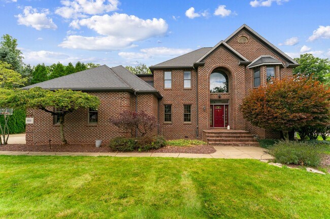 Photo - 652 Saddlebrook Dr
