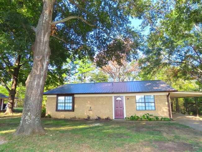 Photo - Beautifully Updated 2 Bedroom House on Wooded Lot
