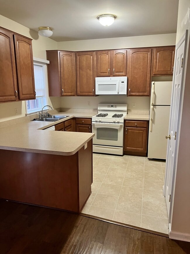 Photo - 813 Berne Ct