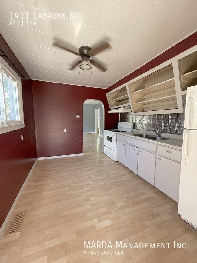 Photo - CHARMING 3 BED/1 BATH HOUSE IN EAST WINDSOR + UTILITIES