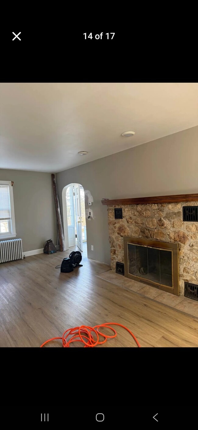 Photo - 162 Emmett Ave