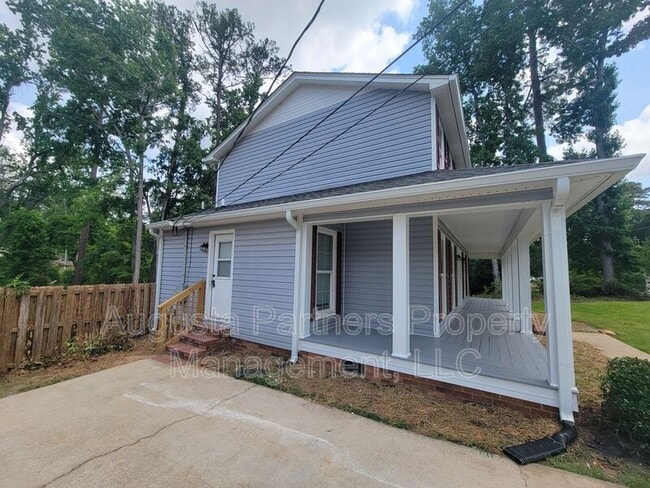 Photo - 165 Ashley Cir