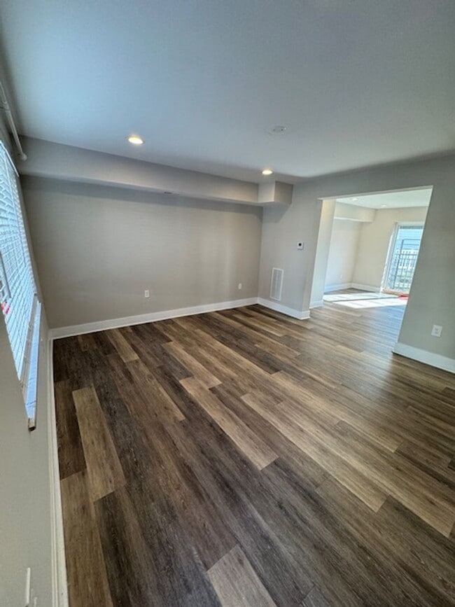 Photo - Beauty in Marconi Park West 3 Beds finishe...