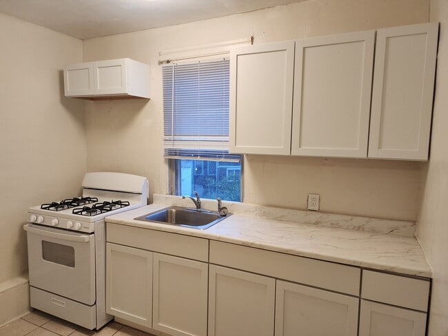 Photo - 2115 Stenton Ave Unidad 2