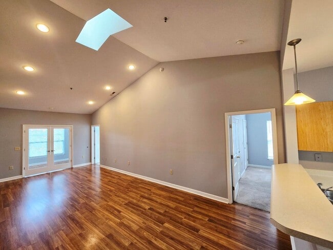 102 Campus Walk Trl Unit 102 campus Walk Trail Apt 301 - 3